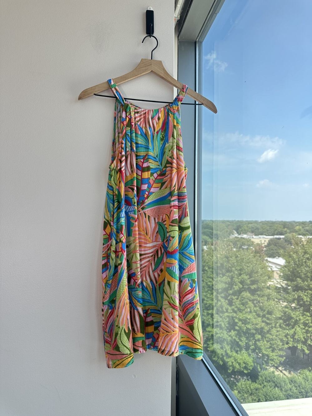 C&C California Vibrant Print Palm Frond Pattern Beachy Vacation Summer Dress M